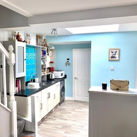 Stay In The Heart Of York At The Hampden - Free Parking - York Holiday Home Екстериор снимка