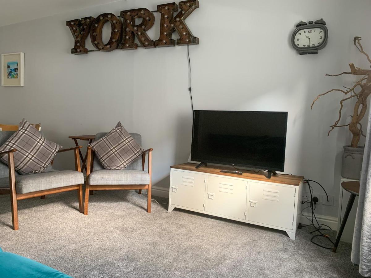 Stay In The Heart Of York At The Hampden - Free Parking - York Holiday Home Екстериор снимка