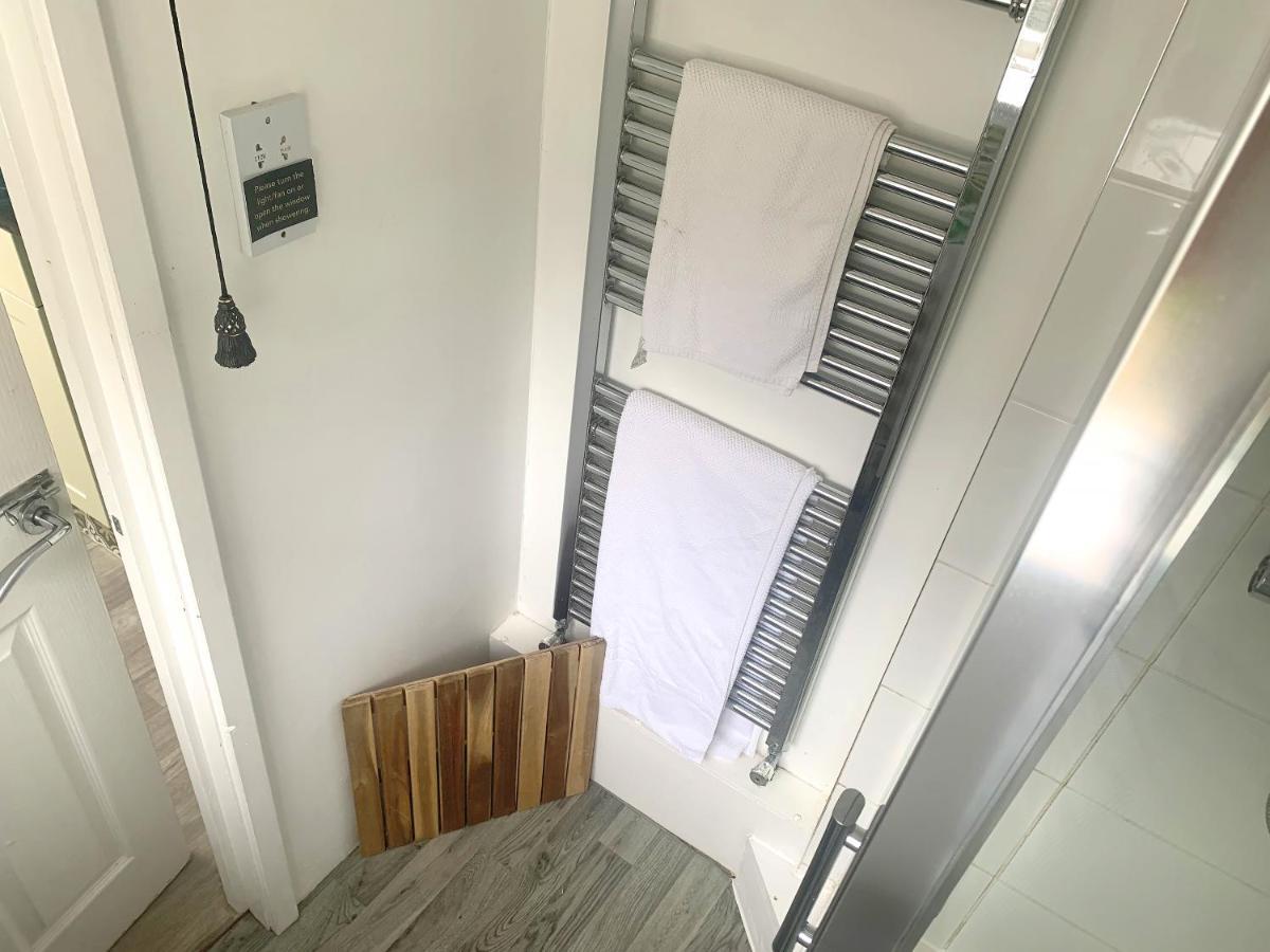 Stay In The Heart Of York At The Hampden - Free Parking - York Holiday Home Екстериор снимка