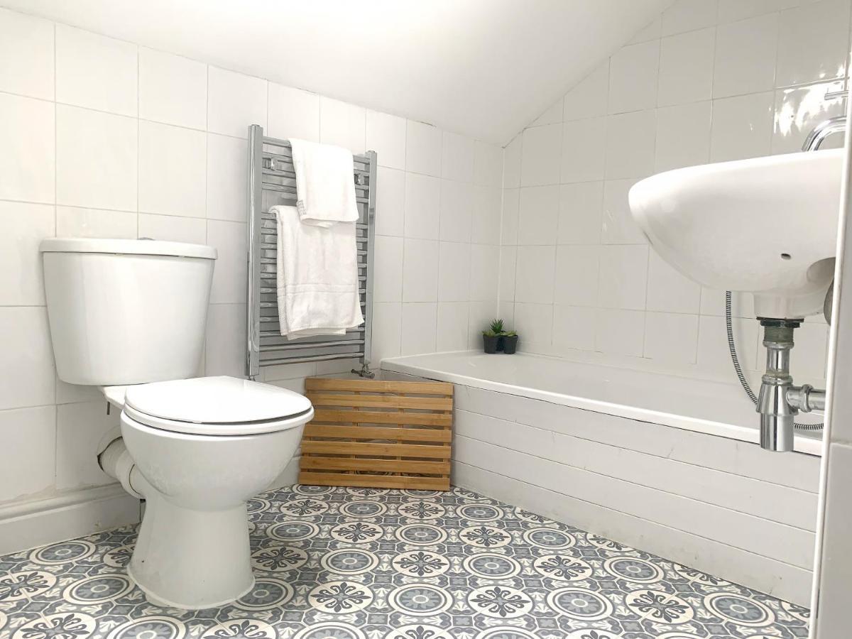 Stay In The Heart Of York At The Hampden - Free Parking - York Holiday Home Екстериор снимка