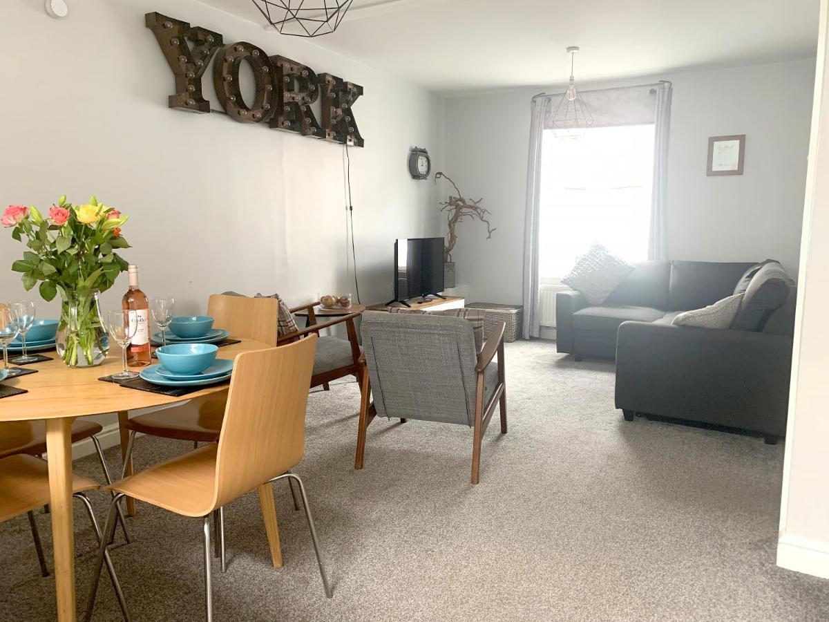 Stay In The Heart Of York At The Hampden - Free Parking - York Holiday Home Екстериор снимка