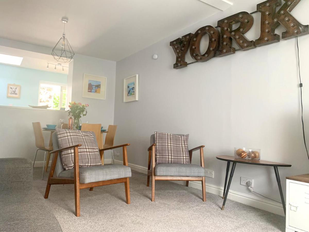 Stay In The Heart Of York At The Hampden - Free Parking - York Holiday Home Екстериор снимка