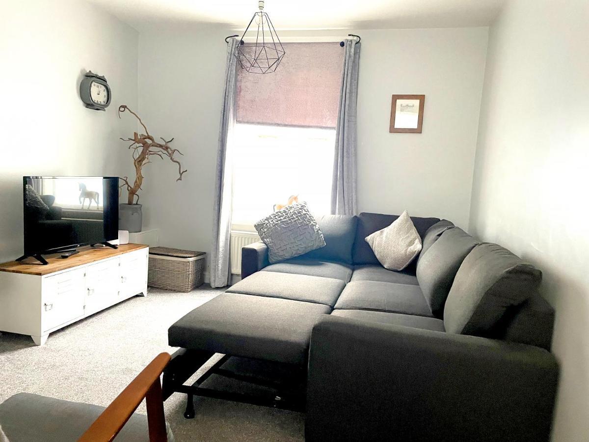 Stay In The Heart Of York At The Hampden - Free Parking - York Holiday Home Екстериор снимка